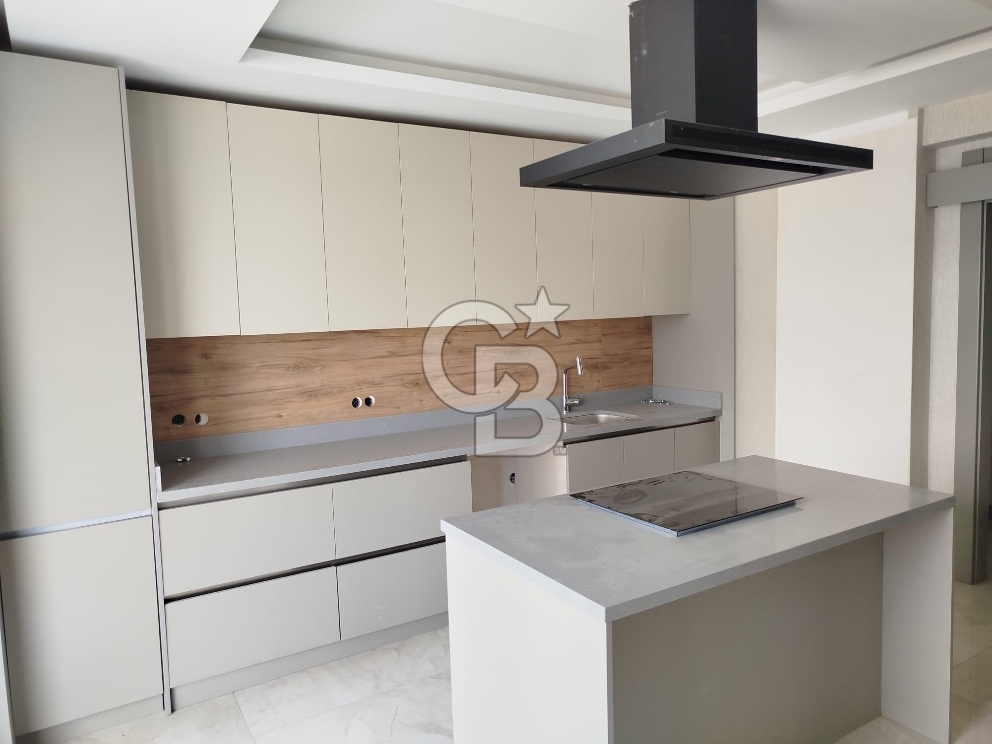 ÇAKIRLAR KATRE ROYAL SİTESİNDE GENİŞ 4+1 SATILIK