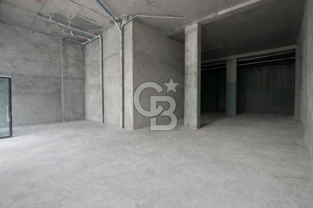 ACIBADEM KONAKLARI 13M CADDE CEPHELİ ÖN KULLANIMLI 341 M2 DÜKKAN