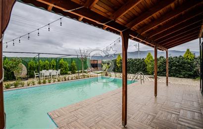 İZMİR BAYINDIR'DA 4+1 HAVUZLU İSKANLI SATILIK MÜSTAKİL VİLLA