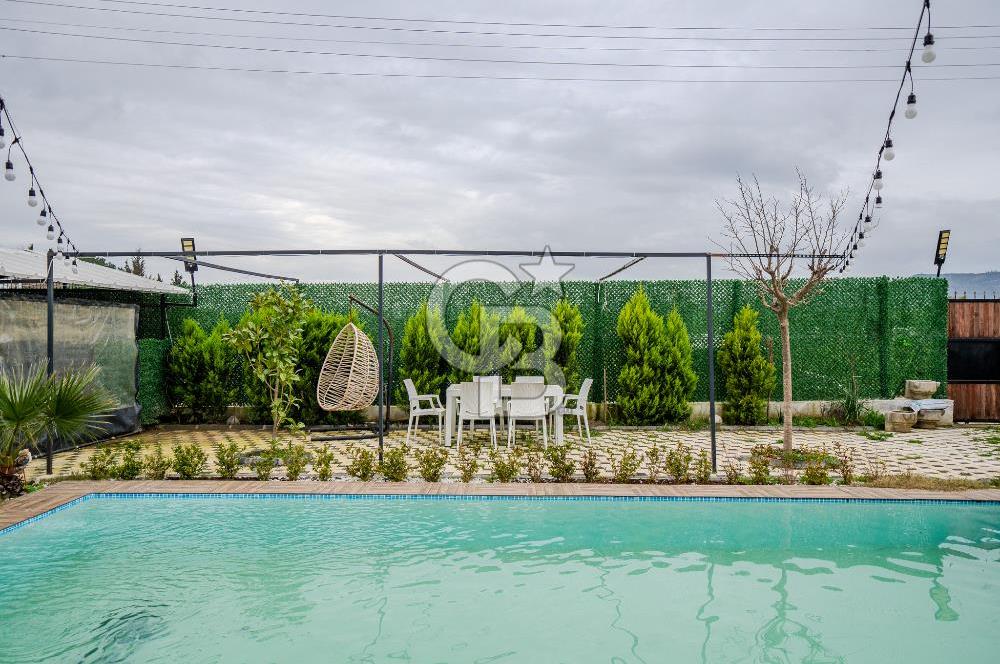 İZMİR BAYINDIR'DA 4+1 HAVUZLU İSKANLI SATILIK MÜSTAKİL VİLLA