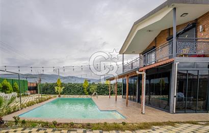 İZMİR BAYINDIR'DA 4+1 HAVUZLU İSKANLI SATILIK MÜSTAKİL VİLLA