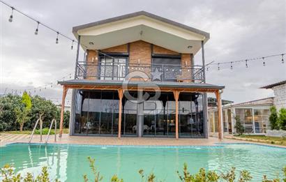 İZMİR BAYINDIR'DA 4+1 HAVUZLU İSKANLI SATILIK MÜSTAKİL VİLLA