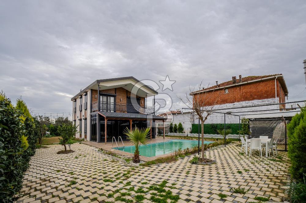 İZMİR BAYINDIR'DA 4+1 HAVUZLU İSKANLI SATILIK MÜSTAKİL VİLLA