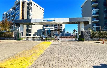 Ataşehir Modern 3te Havuz Manzaralı 1+1 Satılık Daire