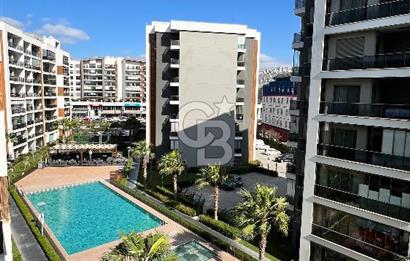 Ataşehir Modern 3te Havuz Manzaralı 1+1 Satılık Daire