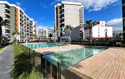 Ataşehir Modern 3te Havuz Manzaralı 1+1 Satılık Daire