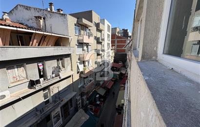 Karşıyaka Çarşı’nın Kalbinde SATILIK  Büro / Ofis – Merkezi Konumda