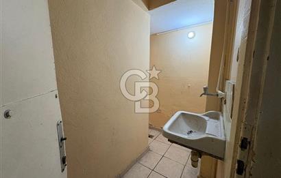 Karşıyaka Çarşı’nın Kalbinde SATILIK  Büro / Ofis – Merkezi Konumda