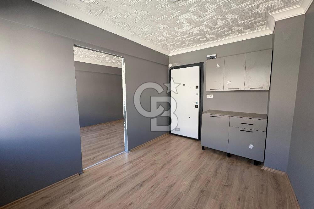 Karşıyaka Çarşı’nın Kalbinde SATILIK  Büro / Ofis – Merkezi Konumda