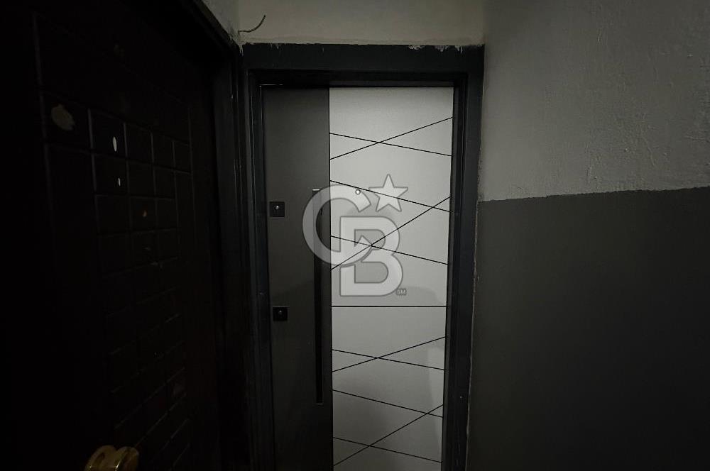 Karşıyaka Çarşı’nın Kalbinde SATILIK  Büro / Ofis – Merkezi Konumda