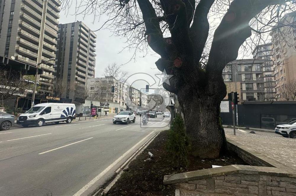 FENERYOLU BAĞDAT CD. 1.BİNA KONUMLU 172m² ÖN KULLANIMLI MAĞAZA