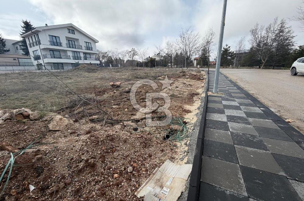 İNCEK BULVAR LOFT ARKASI KÖŞE PARSEL 603 M² SATILIK ARSA