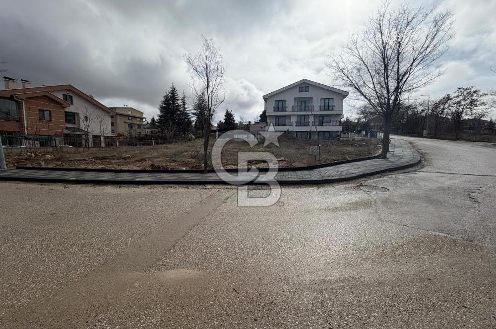 İNCEK BULVAR LOFT ARKASI KÖŞE PARSEL 603 M² SATILIK ARSA