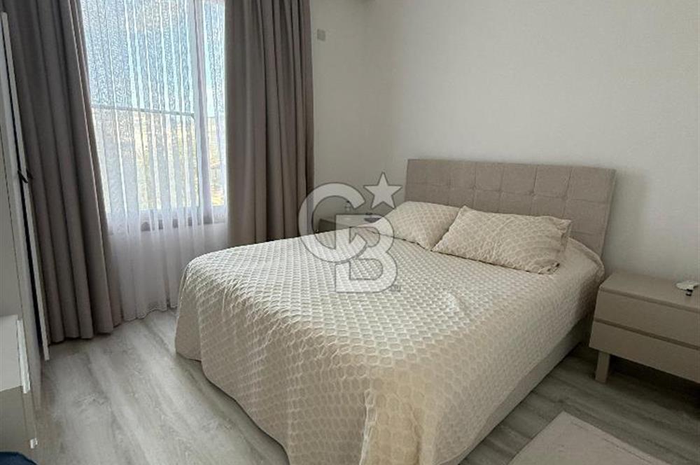 Yenikent'te Satılık Havuzlu Villa !!!