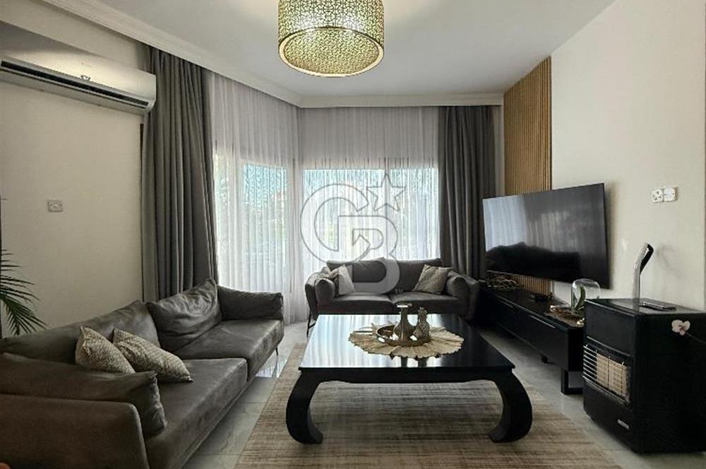 Yenikent'te Satılık Havuzlu Villa !!!