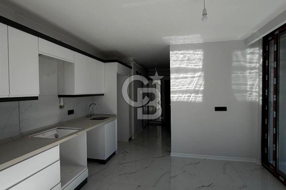 Cumhuriyet Mahallesinde Bulvar üzerinde 2+1 daire