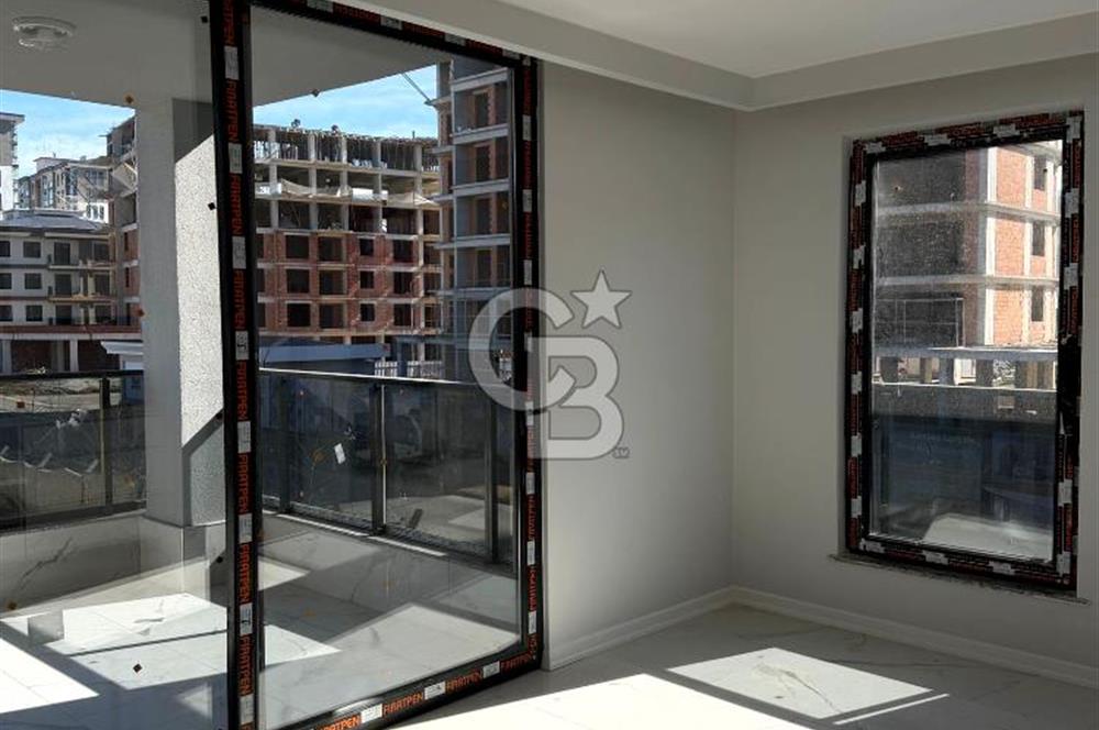 Cumhuriyet Mahallesinde Bulvar üzerinde 2+1 daire