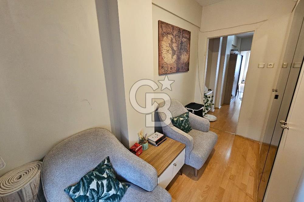 Kadıköy Yeldeğirmeni'nde 2+1 Satılık Temiz Daire