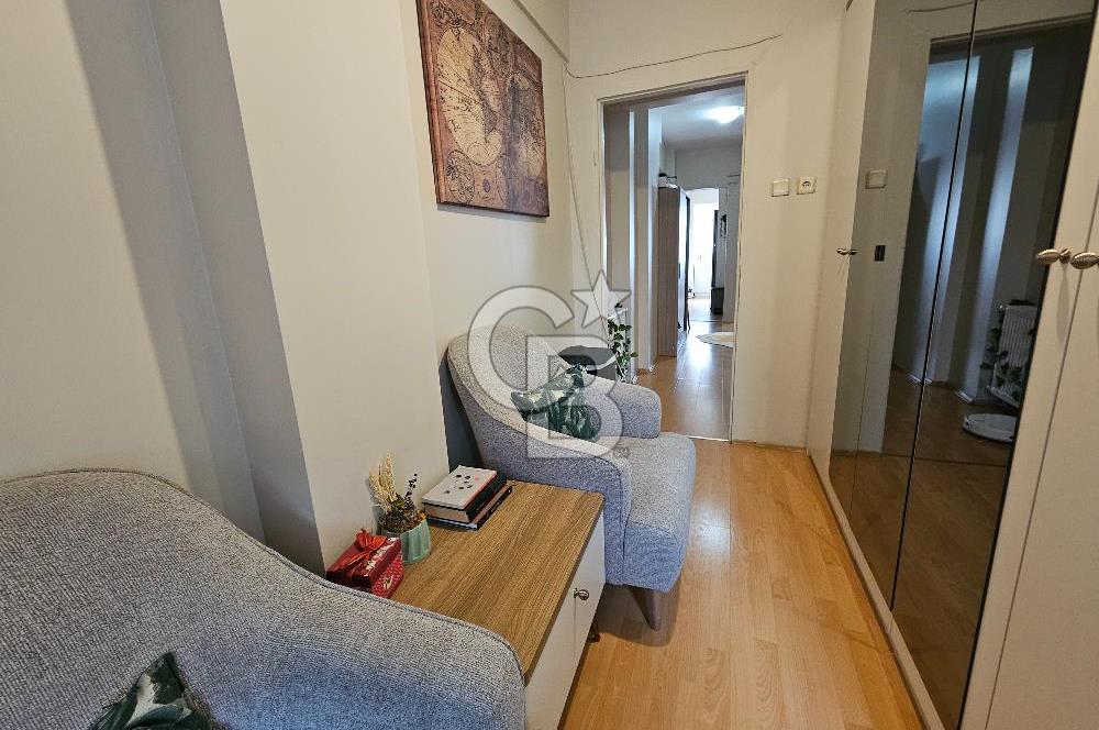 Kadıköy Yeldeğirmeni'nde 2+1 Satılık Temiz Daire