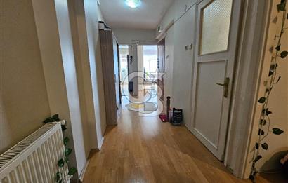 Kadıköy Yeldeğirmeni'nde 2+1 Satılık Temiz Daire