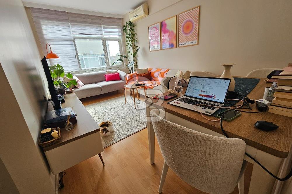 Kadıköy Yeldeğirmeni'nde 2+1 Satılık Temiz Daire