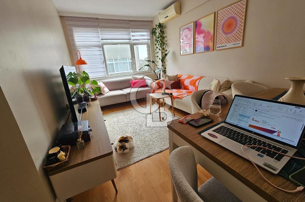 Kadıköy Yeldeğirmeni'nde 2+1 Satılık Temiz Daire