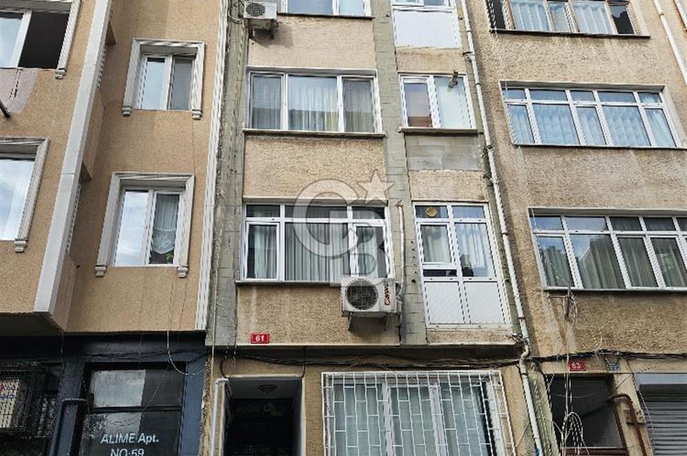 Kadıköy Yeldeğirmeni'nde 2+1 Satılık Temiz Daire