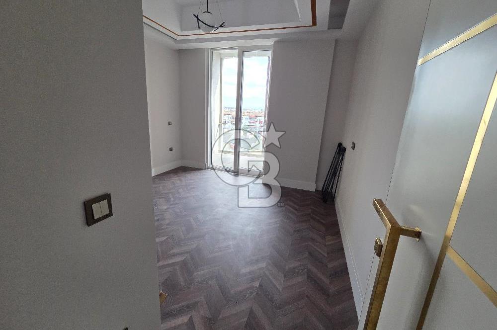 KARTEPE ZERAY ESİL KAPALI MUTFAKLI BÜYÜK TİP 2,5+1 SATILIK DAİRE