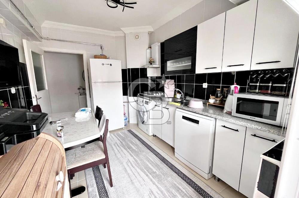 ŞEHİTLER CADDESİ KATTA ASANSÖRLÜ İSKANLI ÖN CEPHE 2 BALKONLU 3+1