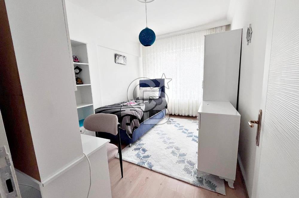 ŞEHİTLER CADDESİ KATTA ASANSÖRLÜ İSKANLI ÖN CEPHE 2 BALKONLU 3+1