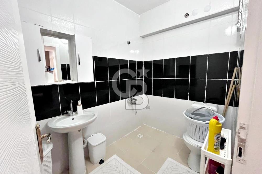 ŞEHİTLER CADDESİ KATTA ASANSÖRLÜ İSKANLI ÖN CEPHE 2 BALKONLU 3+1