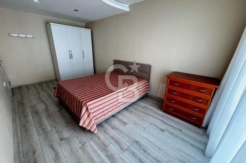 Hurma'nın Prestijli Sitesinde Havuz Manzaralı, Eşyalı 1+1 Daire