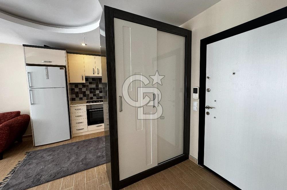 Hurma'nın Prestijli Sitesinde Havuz Manzaralı, Eşyalı 1+1 Daire