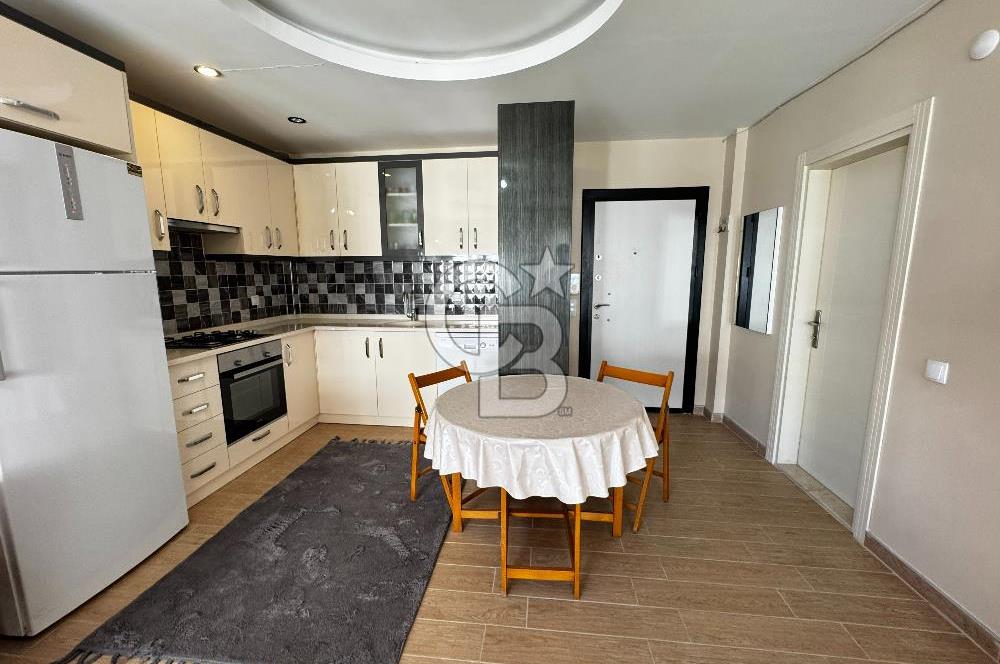 Hurma'nın Prestijli Sitesinde Havuz Manzaralı, Eşyalı 1+1 Daire