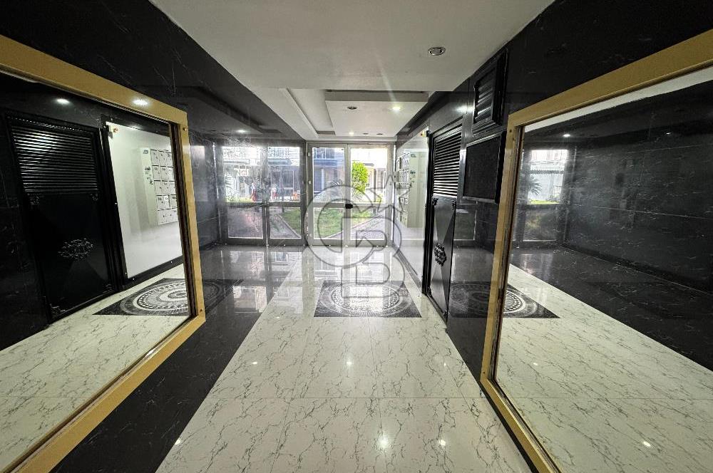 Hurma'nın Prestijli Sitesinde Havuz Manzaralı, Eşyalı 1+1 Daire