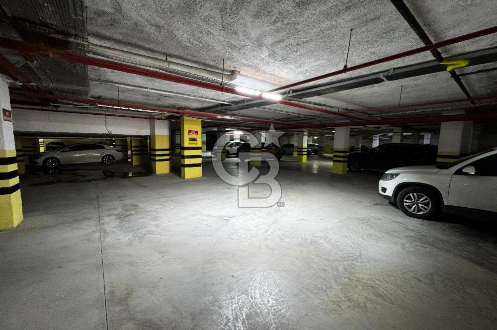 Hurma'nın Prestijli Sitesinde Havuz Manzaralı, Eşyalı 1+1 Daire