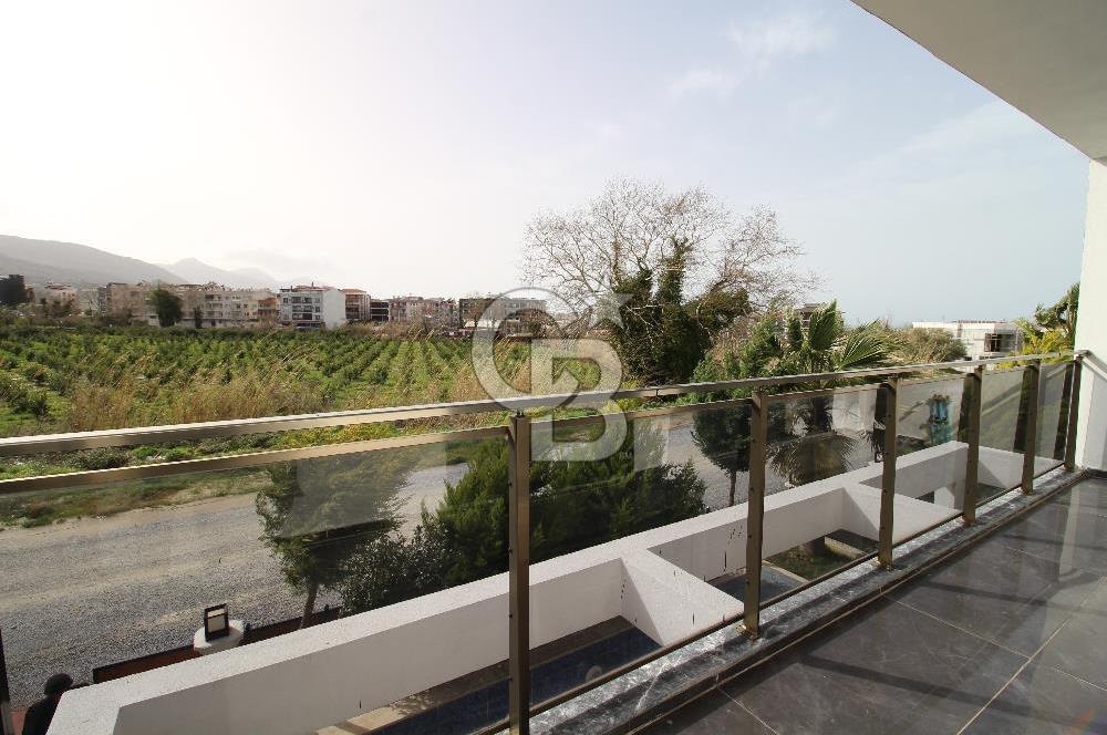 Kuşadası Davutlar Sirius Life Villalarında 4+1 Müstakil Villa