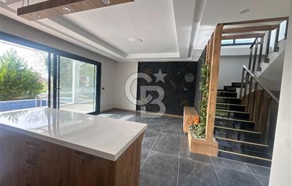 Kuşadası Davutlar Sirius Life Villalarında 4+1 Müstakil Villa