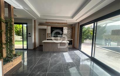 Kuşadası Davutlar Sirius Life Villalarında 4+1 Müstakil Villa