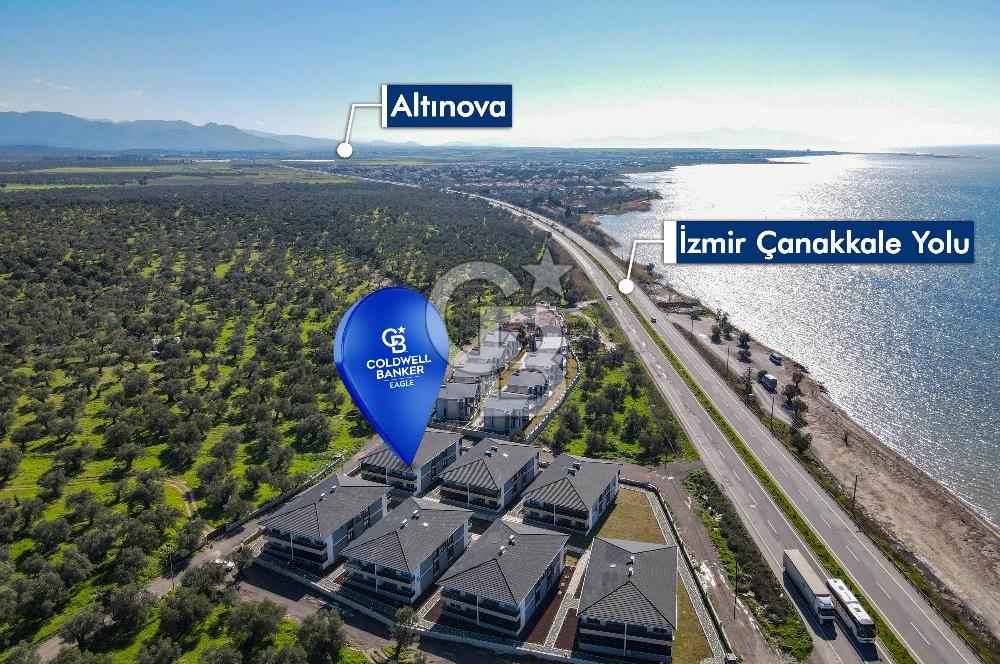 Ayvalık Küçükköy’de Denize Sıfır Satılık 2+1 Yazlık