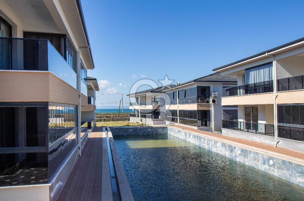 Ayvalık Küçükköy’de Denize Sıfır Satılık 2+1 Yazlık