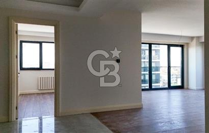 DOC'S VADİ ÇANKAYANIN GÖBEĞİNDE 4,5+1 LÜX KİRALIK DAİRE