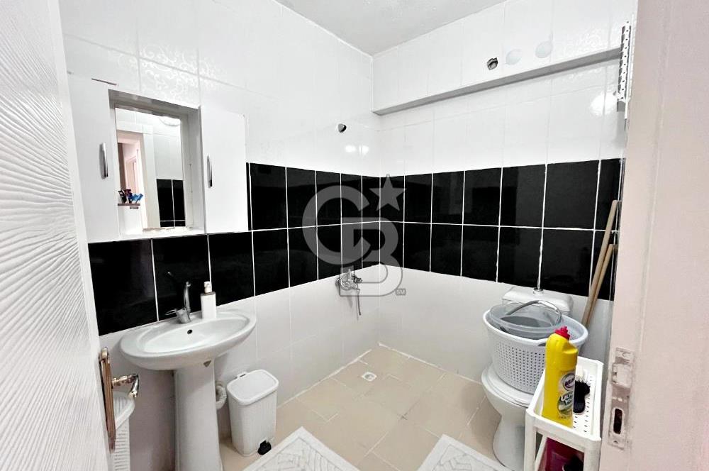 ŞEHİTLER CADDESİ KATTA ASANSÖRLÜ İSKANLI ÖN CEPHE 2 BALKONLU 3+1