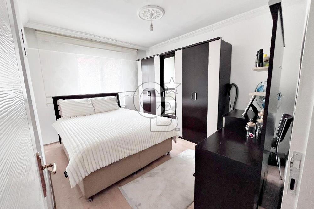 ŞEHİTLER CADDESİ KATTA ASANSÖRLÜ İSKANLI ÖN CEPHE 2 BALKONLU 3+1