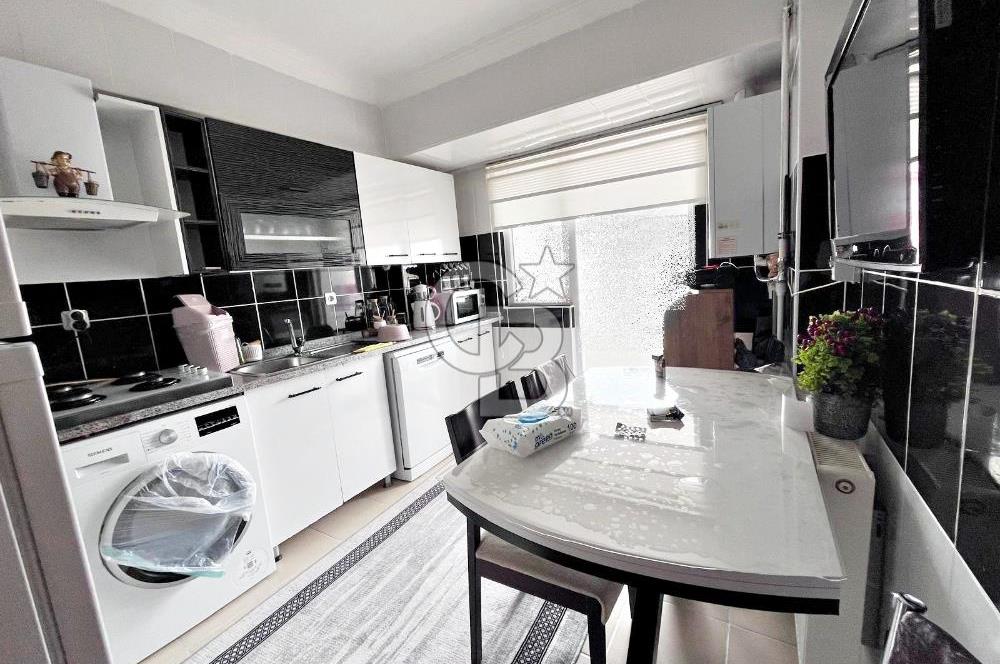 ŞEHİTLER CADDESİ KATTA ASANSÖRLÜ İSKANLI ÖN CEPHE 2 BALKONLU 3+1