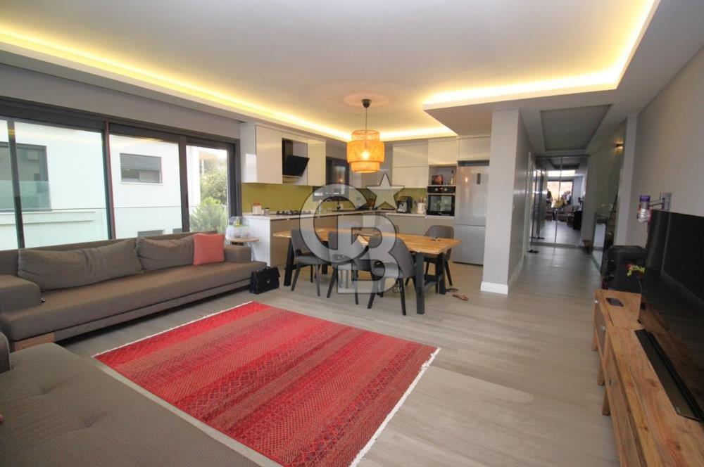 GÜZELBAHÇE ÇAMLI’DA SATILIK 4+2 LÜKS TRİPLEKS VİLLA