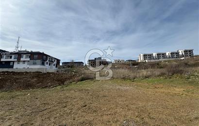 YALOVA MERKEZ DE SATILIK 2 KAT KONUT İMARLI DENİZ MANZARALI ARSA