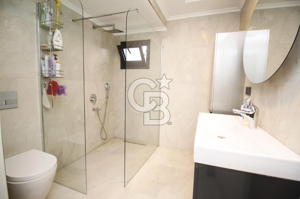 GÜZELBAHÇE ÇAMLI’DA SATILIK 4+2 LÜKS TRİPLEKS VİLLA