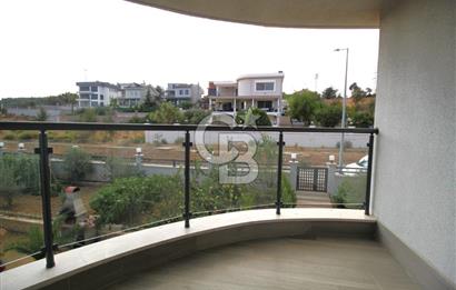 GÜZELBAHÇE ÇAMLI’DA SATILIK 4+2 LÜKS TRİPLEKS VİLLA