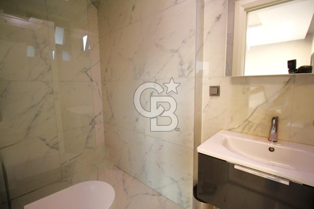 GÜZELBAHÇE ÇAMLI’DA SATILIK 4+2 LÜKS TRİPLEKS VİLLA